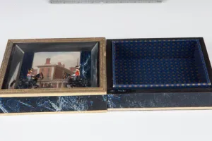 DIORAMA
