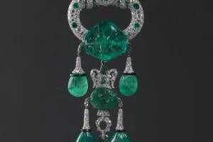 PENDANT BROOCH