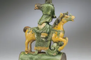 TABLE LAMP WITH GUANDI, DAOIST GOD OF WAR, ROOF TILE