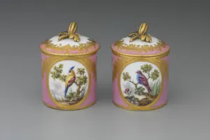 SMALL COSMETIC JAR (POT À POMMADE), ONE OF TWO