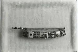 BROOCH
