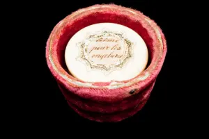 JAR WITH LID FROM NECESSAIRE