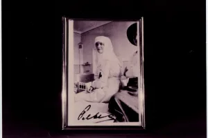 PHOTOGRAPH OF GRAND DUCHESS OLGA NIKOLAEVNA