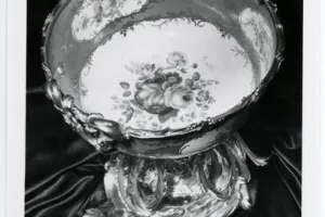 LARGE BOWL WITH GILT BRONZE MOUNTS