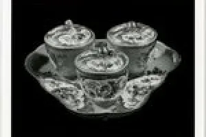 THREE PART CONDIMENT TRAY (PLATEAU À TROIS POTS À CONFITURE)