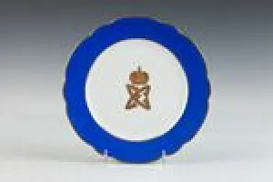 PLATE FROM A SERVICE WITH MONOGRAMS OF GRAND DUKE SERGE AND ELIZABETH, ONE OF 11