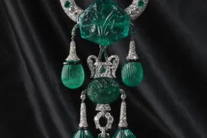PENDANT BROOCH
