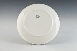 PLATE WITH IMAGES OF THE PRESIDENTS OF THE UNITED STATES, ONE OF 10