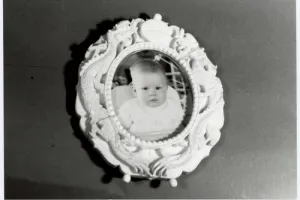 FRAME WITH PHOTOGRAPH OF HEATHER ROBERTSON