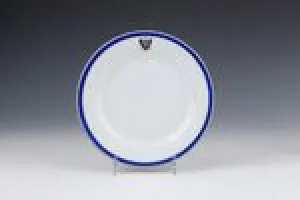 PLATE FROM THE TSARSKOE SELO PALACE SERVICE, ONE OF 12