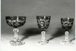 RED WINE GLASS, ONE OF FOUR