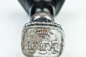 SEAL FROM NECESSAIRE