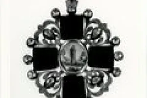 BADGE OF THE ORDER OF ST. ANNA