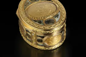 SNUFFBOX