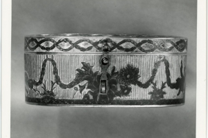 OVAL BOX WITH EMBLEMATIC SCENE