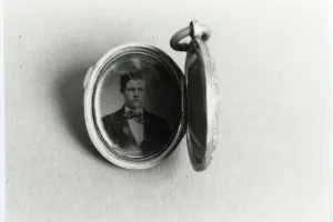 LOCKET