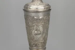 TALL TUMBLER WITH COVER