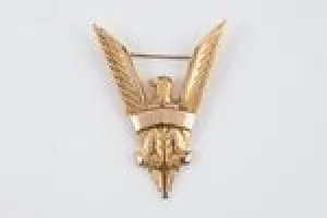 BROOCH