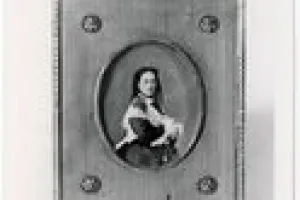 FRAME WITH PHOTOGRAPH OF GRAND DUCHESS MARIA NIKOLAEVNA OF RUSSIA (1819-1876)