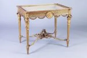 TABLE VITRINE