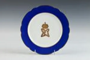 PLATE FROM A SERVICE WITH MONOGRAMS OF GRAND DUKE SERGE AND ELIZABETH, ONE OF 16