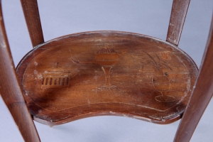 SMALL OVAL TABLE