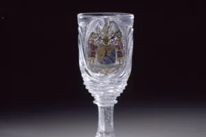 WINE GLASS