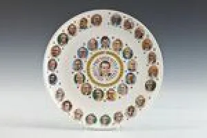 PLATE WITH IMAGES OF THE PRESIDENTS OF THE UNITED STATES, ONE OF 10