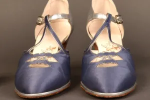 PAIR OF WOMEN'S EVENING SHOES
