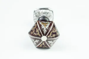 SEAL FROM NECESSAIRE
