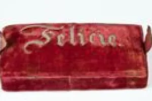 VELVET WEIGHT FROM NECESSAIRE