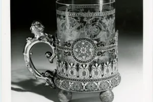 TEA GLASS HOLDER