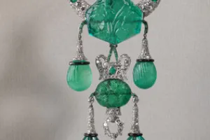 PENDANT BROOCH