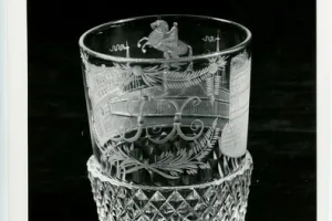 TUMBLER WITH VIEWS OF THE MONUMENTS OF ST. PETERSBURG