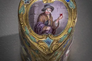 HEART-SHAPED BOX WITH DUTCH SCENES