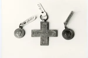 MEDAL FOR SAVING THOSE IN PERIL