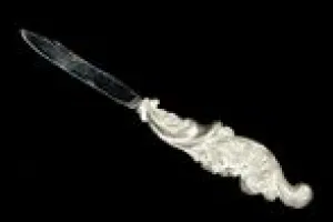 KNIFE FROM NECESSAIRE
