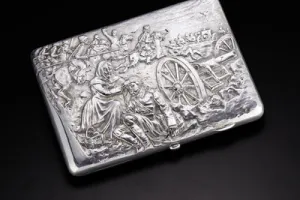CIGARETTE BOX