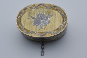 OVAL BOX WITH EMBLEMATIC SCENE
