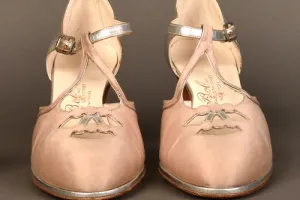 PAIR OF WOMEN'S EVENING SHOES