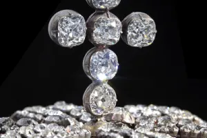 NUPTIAL CROWN