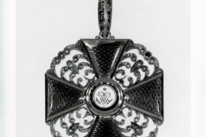 BADGE OF THE ORDER OF SAINT ANNA