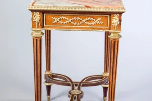 RECTANGULAR TABLE