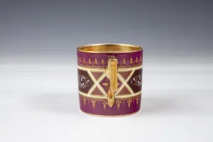 CUP