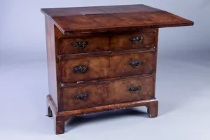 BACHELOR'S CHEST