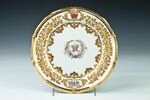 PLATE FROM A COPY OF A SERVICE MADE FOR QUEEN VICTORIA I, ONE OF 13