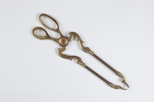 TONGS FROM A SET OF FIREPLACE TOOLS