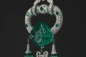 PENDANT BROOCH