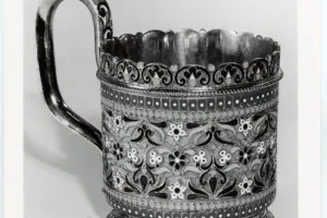 TEA GLASS HOLDER