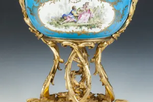 LARGE BOWL WITH GILT BRONZE MOUNTS